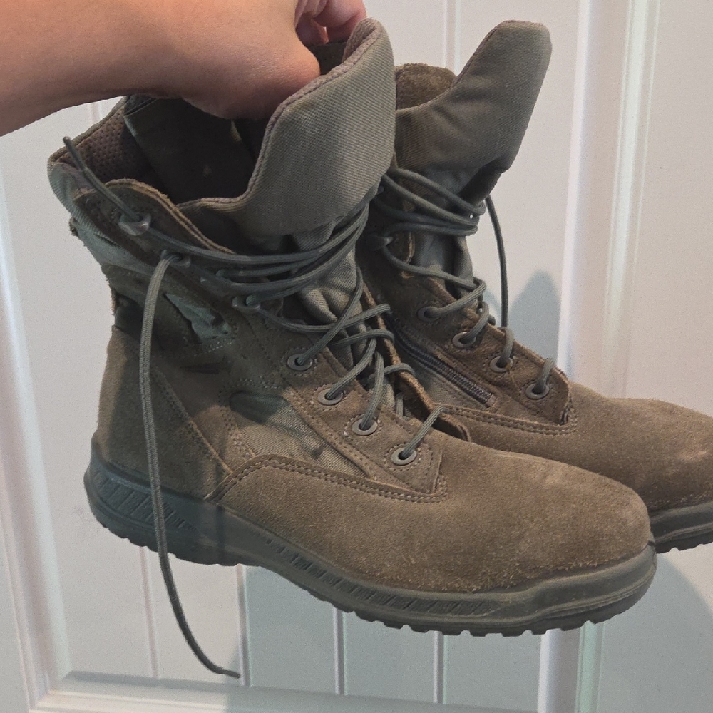 Military Style Lace-Up Boots